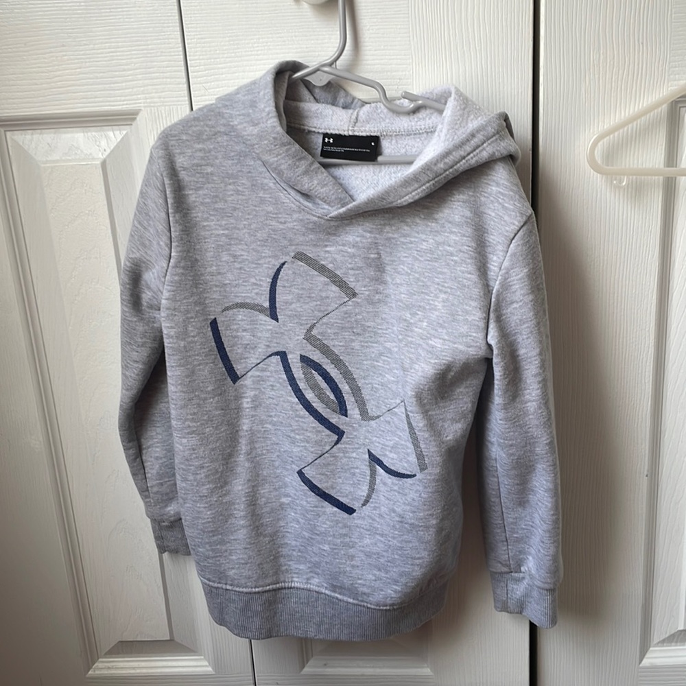 Under Armour Boys Hoodie size 6